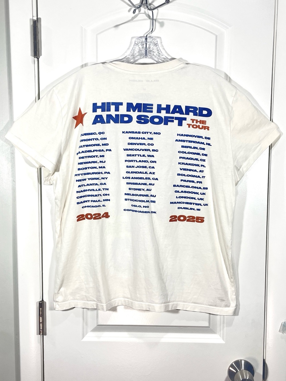 Billie Eilish Hit Me Hard and Soft 2024/2025 Tour Graphic Tee streetwear - Picture 2 of 5